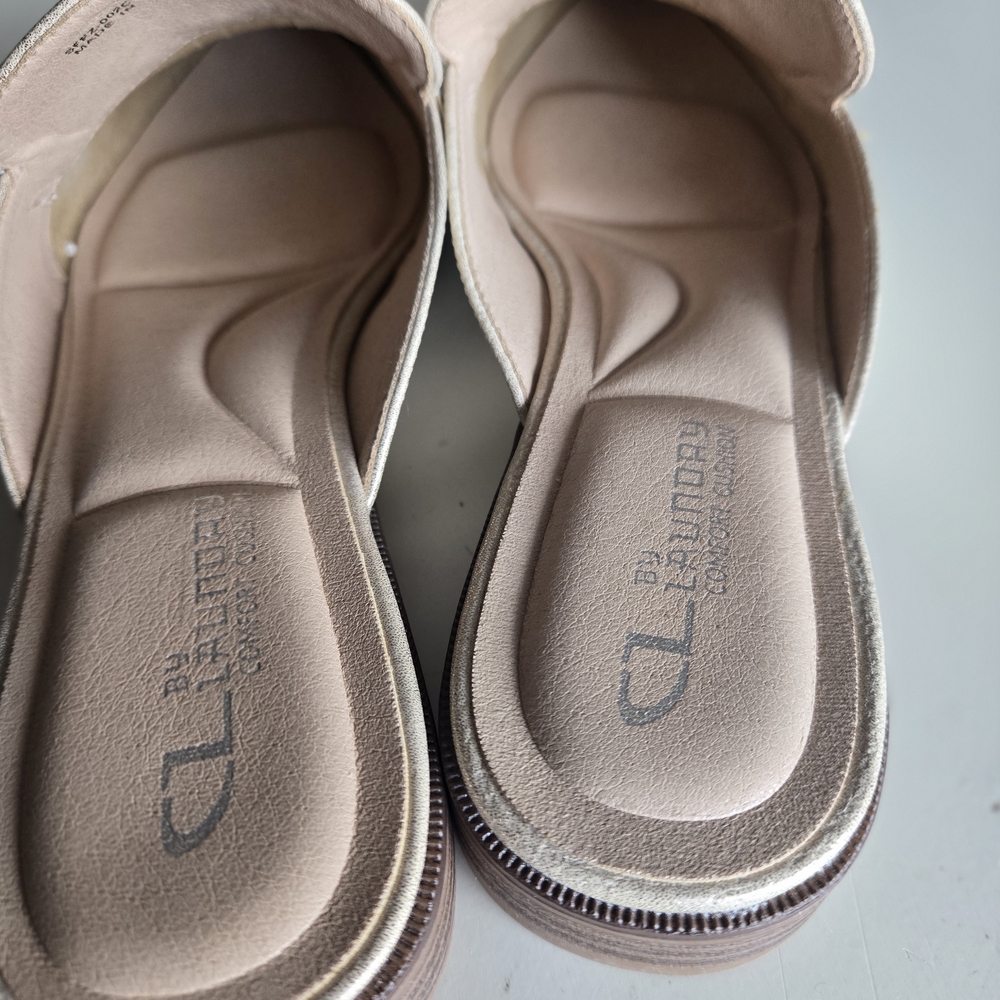 CL by Laundry Silver Mules - Picture 7 of 12
